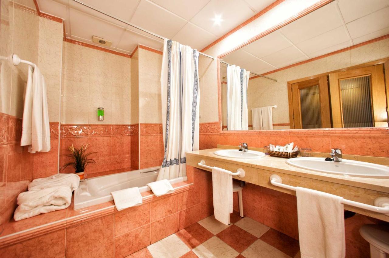 Hotel Torrepalma Alcalá la Real Pokoj fotografie